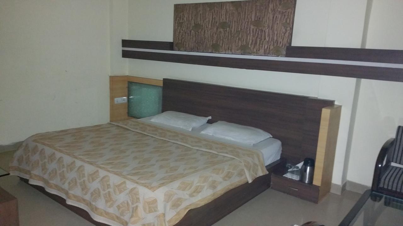 Hotel 9Th Planet Kurukshetra Exterior photo